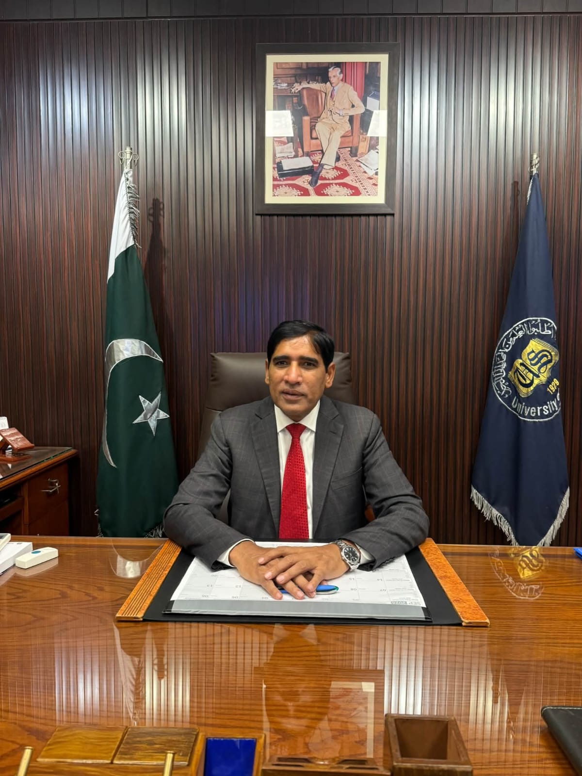 Prof. Dr. Tasawar Hayat (H.I., S.I., T.I.)